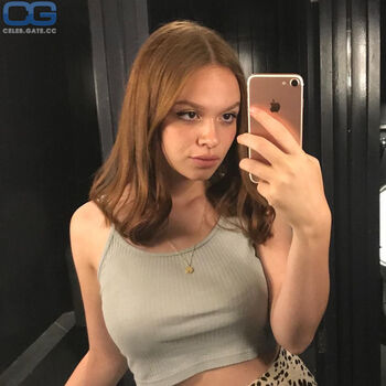 Sadie soverall image