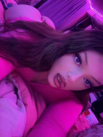 Sadlittlesinner image