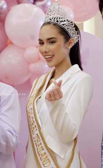 Saffron maya snook page 3 image