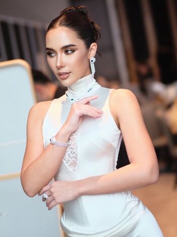 Saffron maya snook page 3 image