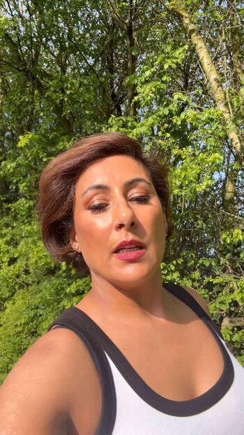 Saira khan page 2 image