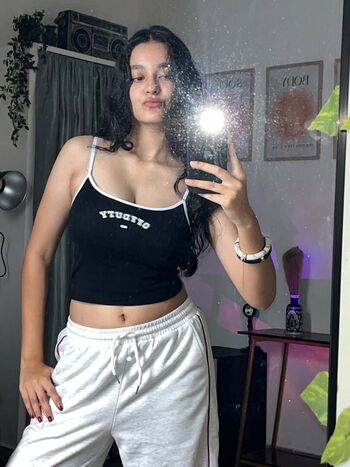 Sakshi pandey page 2 image