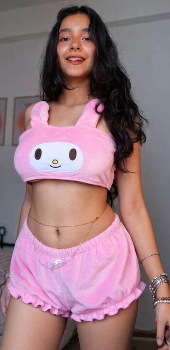 Sakshi pandey image