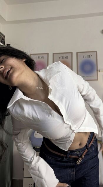 Sakshi pandey image