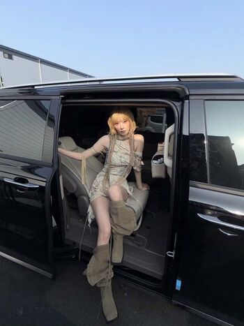 Sakura Miyawaki 宮脇 咲良