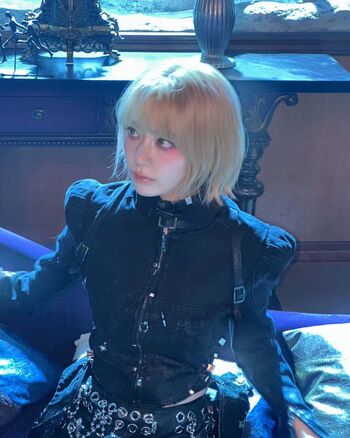 Sakura Miyawaki 宮脇 咲良