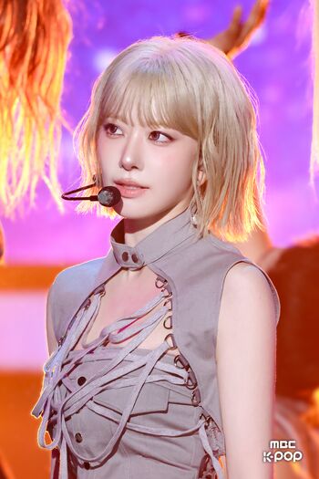 Sakura Miyawaki 宮脇 咲良