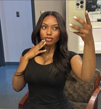 Samantha marie image