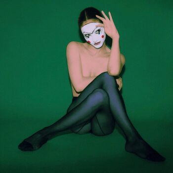 Samantha robinson image