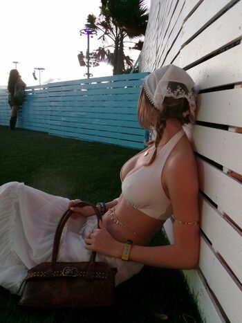 Samantha schwartz image