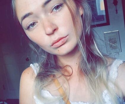 Samantha smith image