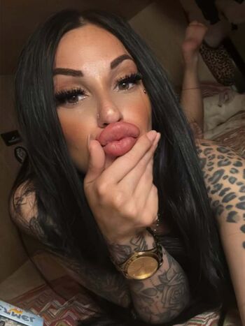 Samanthaasalerno image