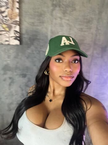 Samanthamarier image