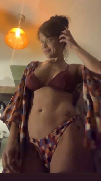 Samara felippo image