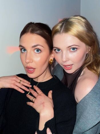 Sammi hanratty image