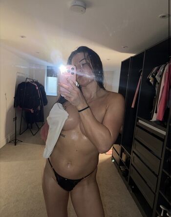 Sandyryan93 1 image