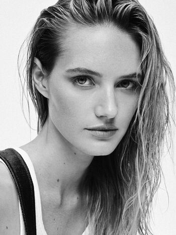 Sanne vloet image