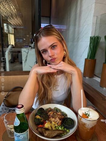 Sara crumbeleg image