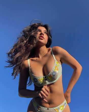 Sara echeagaray page 2 image