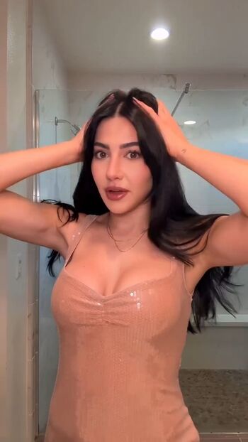 Sara hesri image