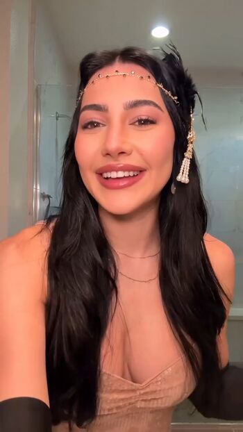 Sara hesri image
