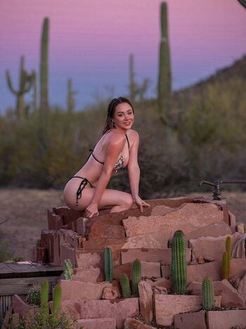 Sara jean underwood 1 image