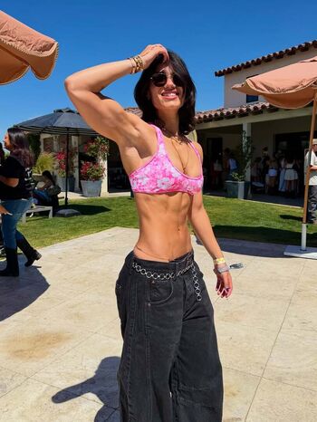 Sara saffari page 2 image