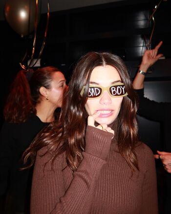 Sara sampaio page 4 image