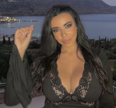 Sara santa olalla image