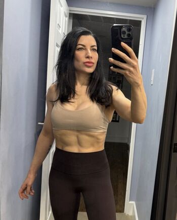 Sara solomon image