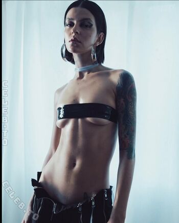 Sara velez image