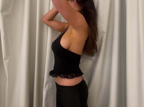 Sarabella harris sarabellaharriss sexiisariii777 page 2 image