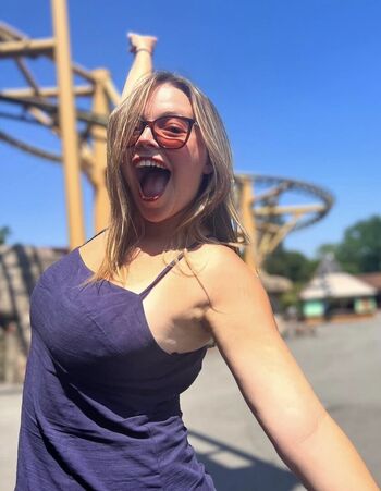 Sarah anderson image