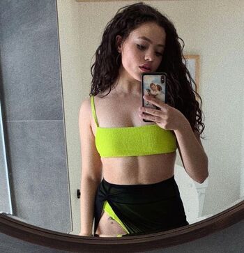 Sarah Jeffery