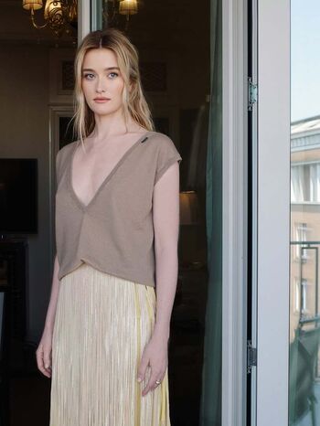 Sarah pidgeon page 2 image