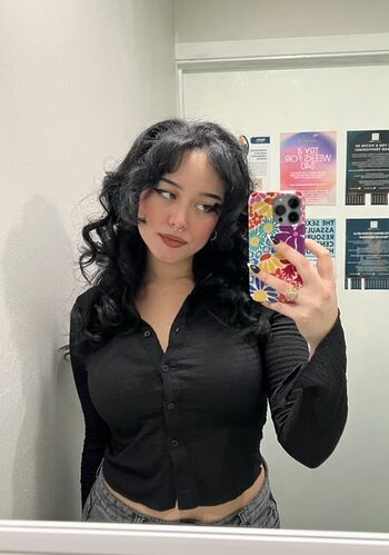Sarahisthebelle image