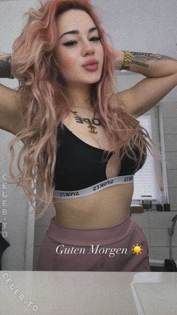 Sarahmelek image