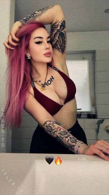Sarahmelek image