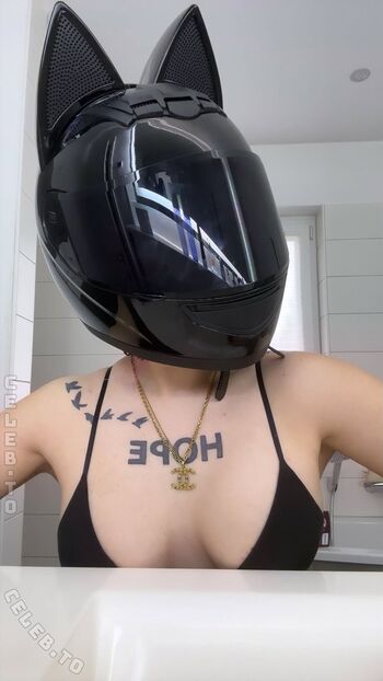 Sarahmelek image