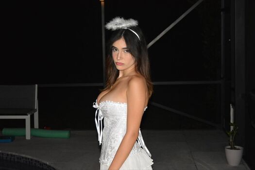 Saraxoxo page 2 image