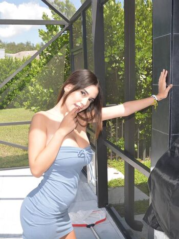 Saraxoxo page 2 image