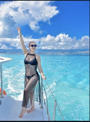 Saray hernandez image