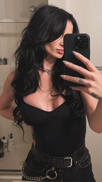 Saraya bevis page 2 image
