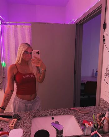 Sariahxxx image