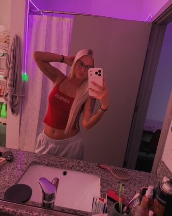 Sariahxxx image
