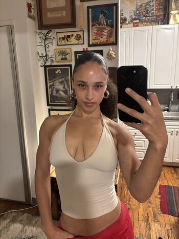 Sarina image