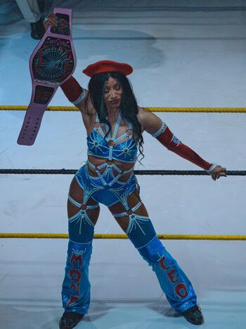 Sasha banks page 4 image