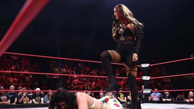 Sasha banks image