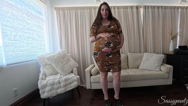 Sassypantz image