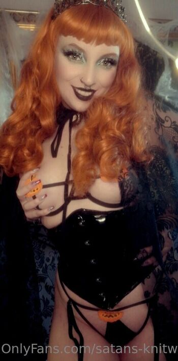 Satans knitwear image